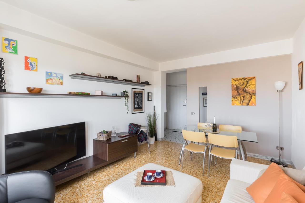 Amoretti Apartment, 6 Persone, 3 Camere, 2 Bagni, Balcone, Wi-Fi, Metro B Monti Tiburtini โรม ภายนอก รูปภาพ