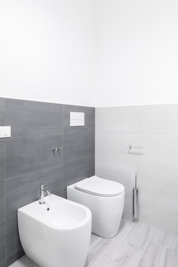 Amoretti Apartment, 6 Persone, 3 Camere, 2 Bagni, Balcone, Wi-Fi, Metro B Monti Tiburtini โรม ภายนอก รูปภาพ